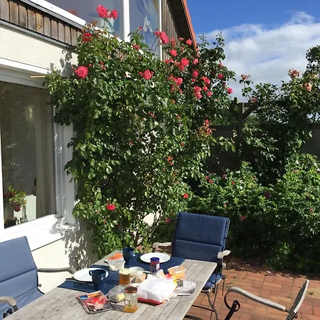 Holiday home Seeblick 39 Holnishof